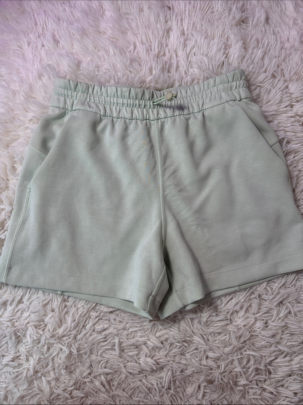 Lululemon Softstreme High-Rise Short 4" Kohlrabi Green